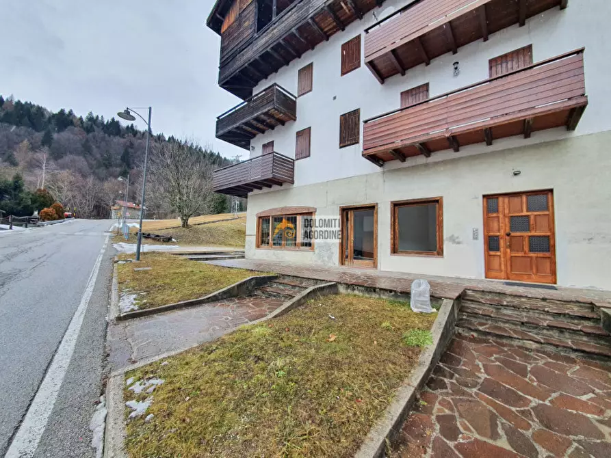 Immagine 8 di Attività commerciale in vendita  in Piazza San Giacomo a Gosaldo