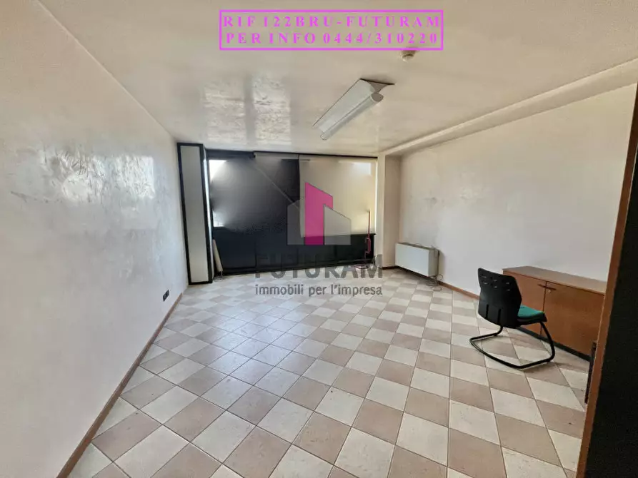 Immagine 1 di Ufficio in affitto  in Via Arno a Pianiga