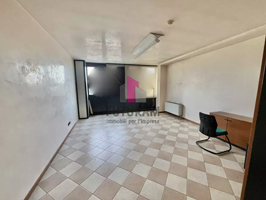 Immagine 2 di Ufficio in affitto  in Via Arno a Pianiga