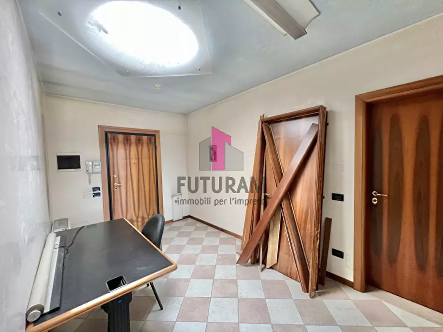 Immagine 6 di Ufficio in affitto  in Via Arno a Pianiga