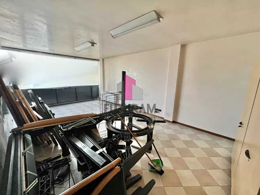 Immagine 9 di Ufficio in affitto  in Via Arno a Pianiga