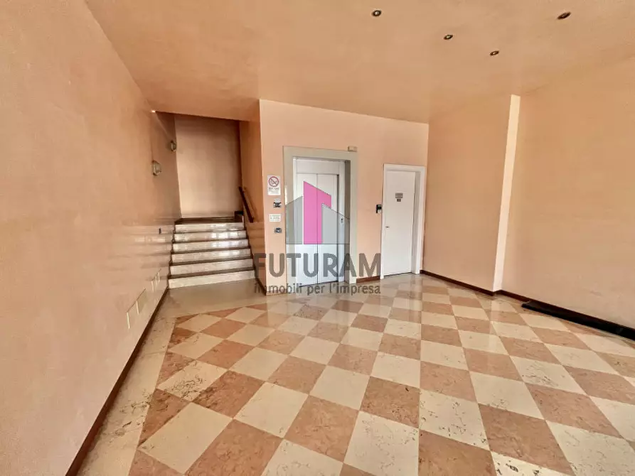 Immagine 17 di Ufficio in affitto  in Via Arno a Pianiga