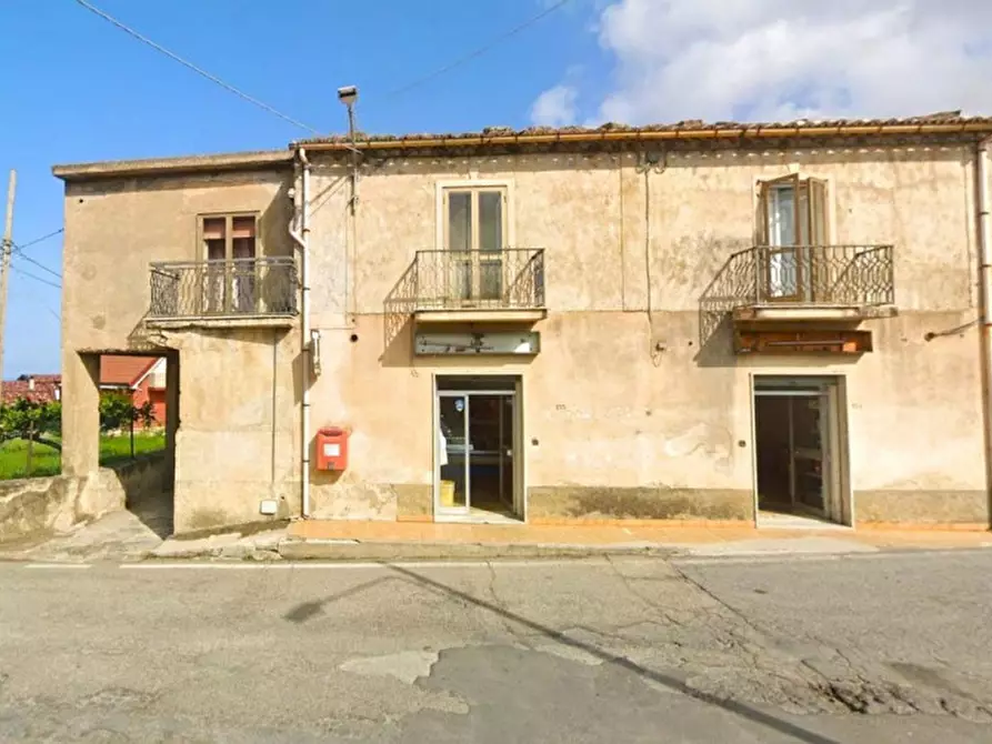Immagine 1 di Casa bifamiliare in vendita  in Località Varco, N. 31 a San Lucido