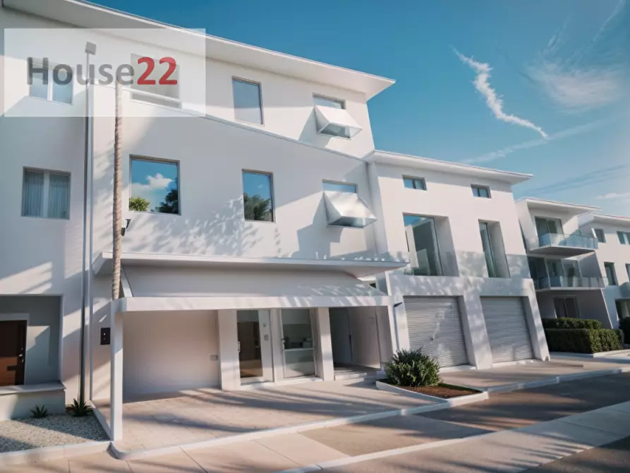 Immagine 5 di Palazzo in vendita  in Viale Anconetta 130 a Vicenza