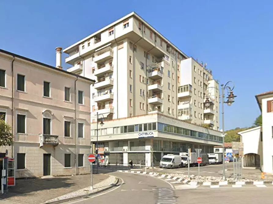 Immagine 5 di Appartamento in vendita  in Corso Giuseppe Mazzini 6 a Montebelluna