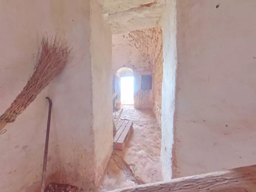 Immagine 15 di Rustico / casale in vendita  a Fasano