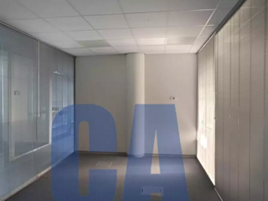 Immagine 16 di Palazzo in affitto  in VIA VENTICINQUE APRILE a San Donato Milanese