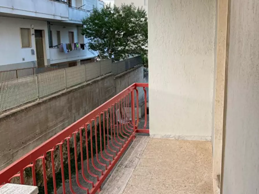 Immagine 11 di Appartamento in vendita  in Via Piersanti Mattarella a Ceglie Messapico
