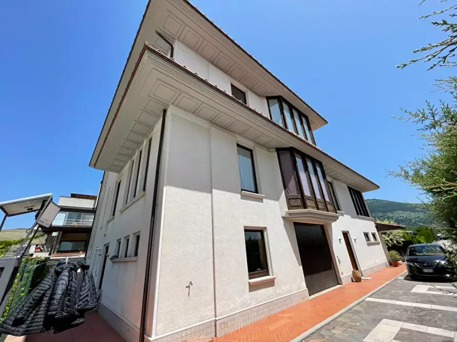 Immagine 15 di Villa in vendita  a Marsicovetere