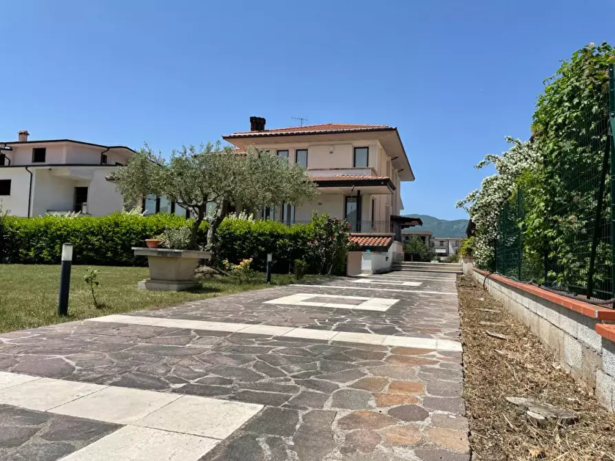 Immagine 20 di Villa in vendita  a Marsicovetere