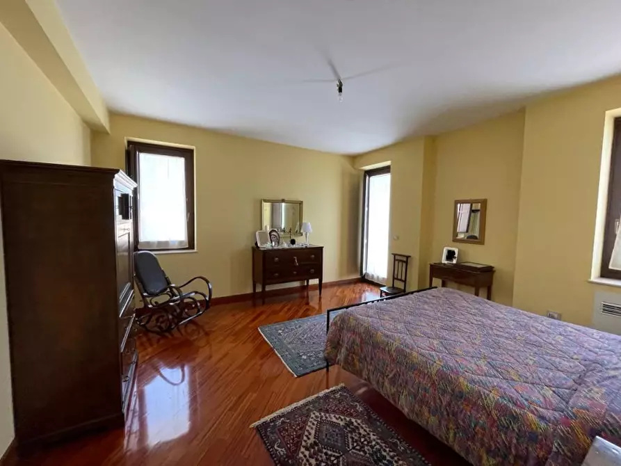 Immagine 32 di Villa in vendita  a Marsicovetere