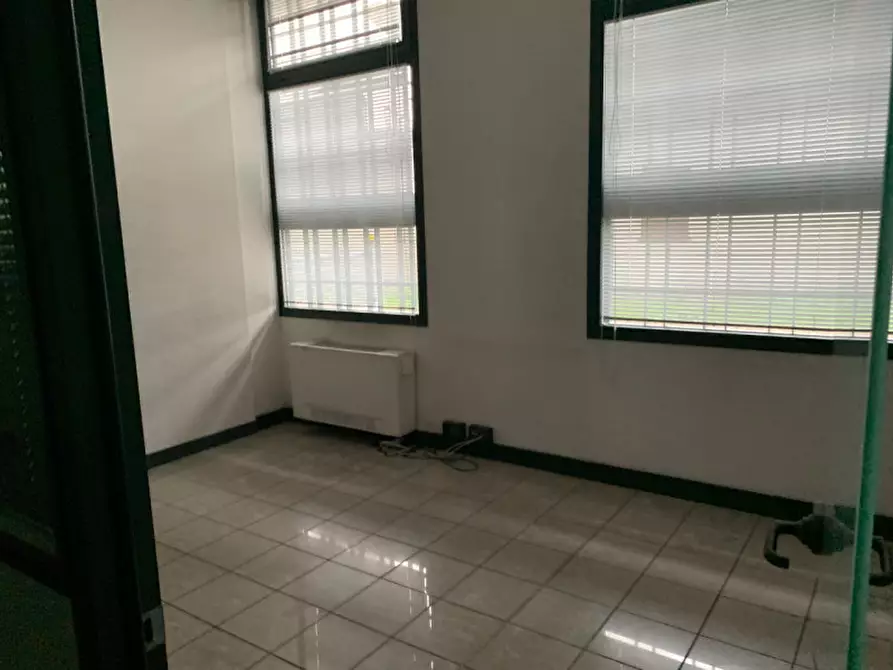 Immagine 4 di Ufficio in affitto  in via umberto I a Casalserugo