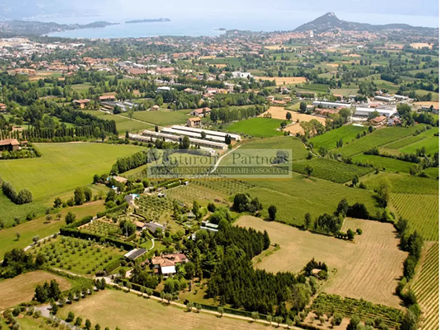 Immagine 1 di Villa in vendita  in via trevisago a Soiano Del Lago