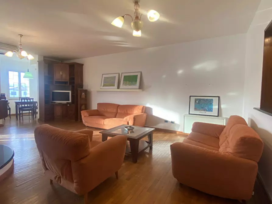 Immagine 1 di Appartamento in vendita  a Posada