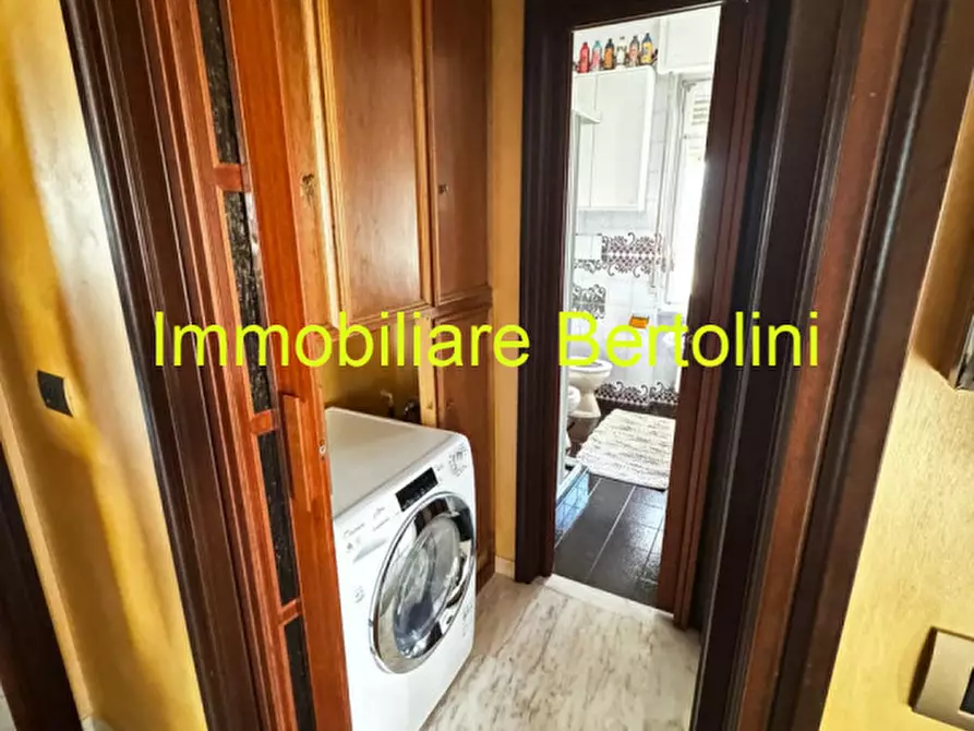 Immagine 20 di Appartamento in vendita  in CORSO DEGLI INGLESI a San Remo