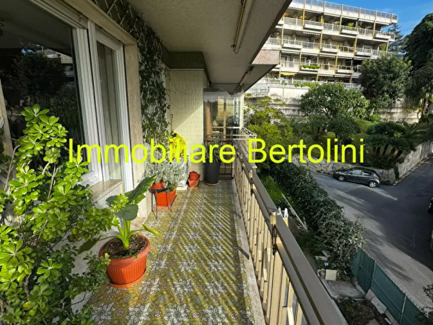 Immagine 22 di Appartamento in vendita  in CORSO DEGLI INGLESI a San Remo