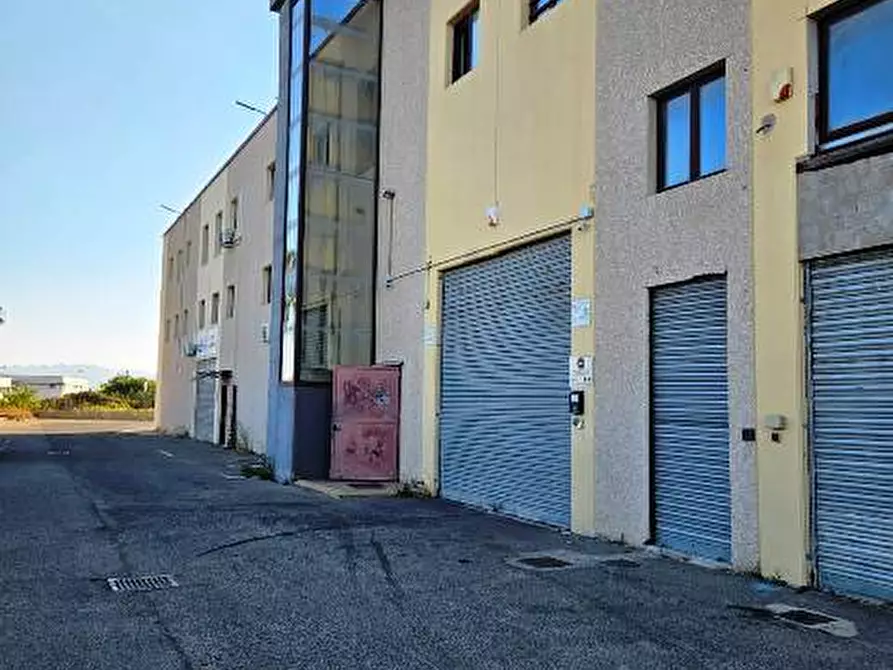 Immagine 12 di Ufficio in vendita  in SestuStrada Statale 131 Carlo Felice, s.n.c. a Sestu