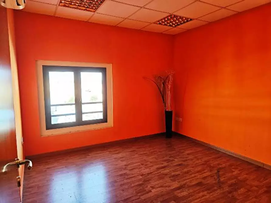 Immagine 13 di Ufficio in vendita  in SestuStrada Statale 131 Carlo Felice, s.n.c. a Sestu