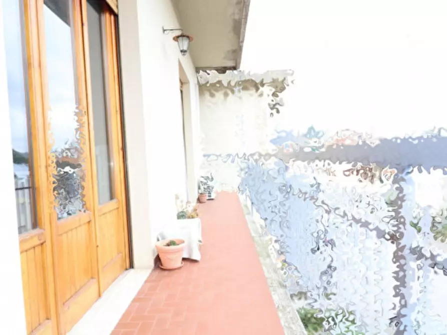 Immagine 5 di Appartamento in vendita  in via magellano a Montevarchi