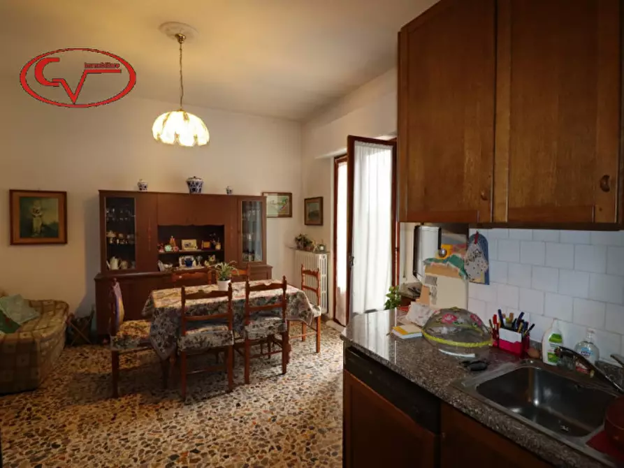 Immagine 10 di Appartamento in vendita  in via magellano a Montevarchi