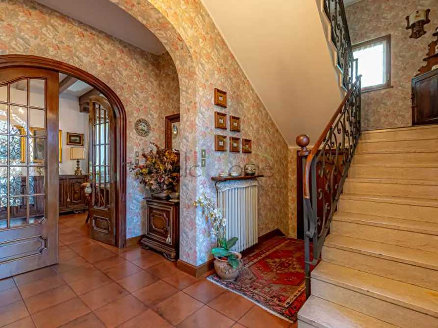 Immagine 6 di Villa in vendita  in Via Asiago a Cantù