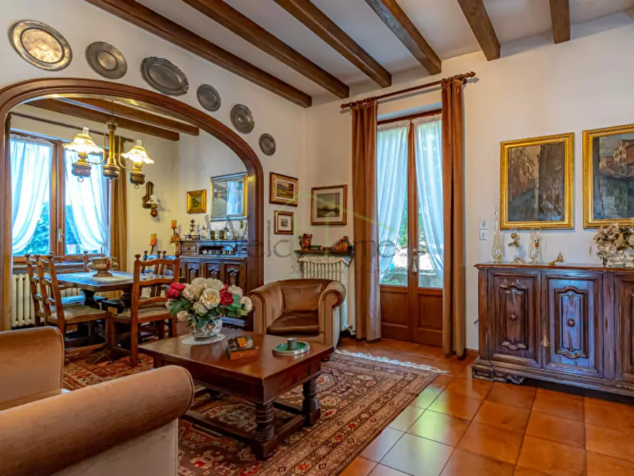 Immagine 7 di Villa in vendita  in Via Asiago a Cantù