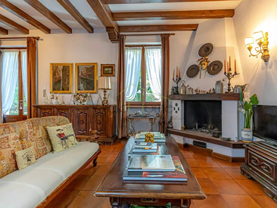 Immagine 11 di Villa in vendita  in Via Asiago a Cantù