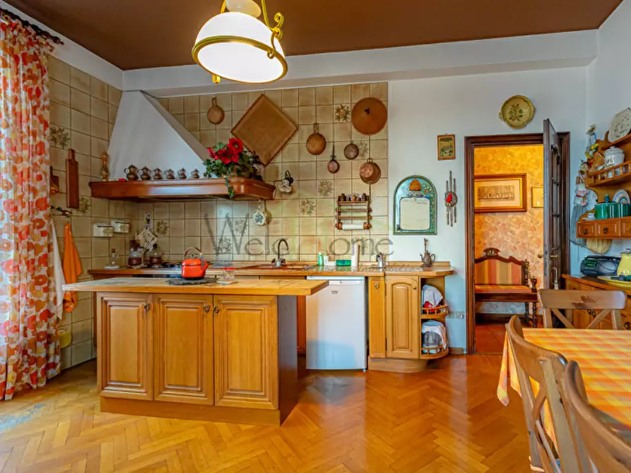 Immagine 17 di Villa in vendita  in Via Asiago a Cantù