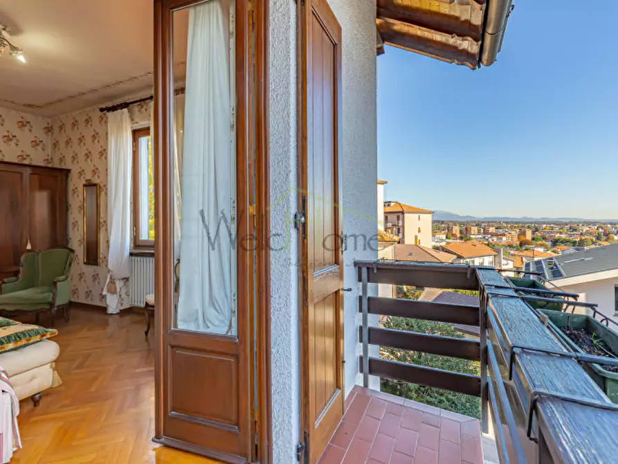 Immagine 27 di Villa in vendita  in Via Asiago a Cantù