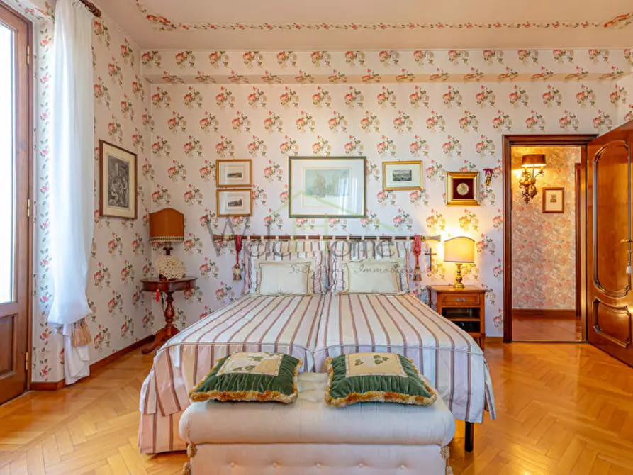 Immagine 29 di Villa in vendita  in Via Asiago a Cantù