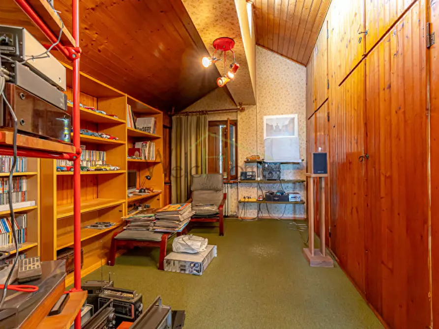 Immagine 35 di Villa in vendita  in Via Asiago a Cantù