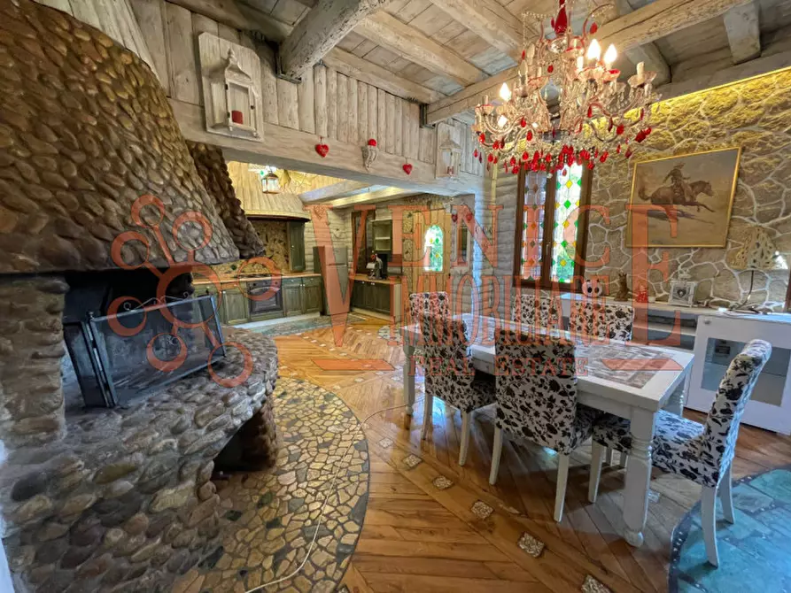 Immagine 4 di Casa indipendente in vendita  a Venezia