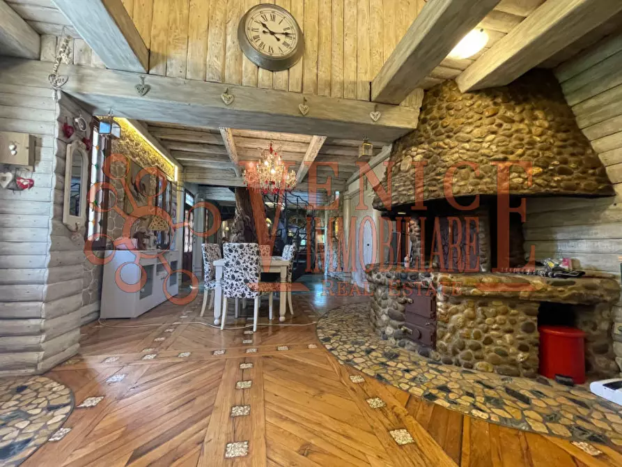 Immagine 7 di Casa indipendente in vendita  a Venezia