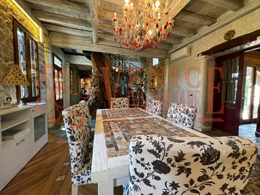 Immagine 8 di Casa indipendente in vendita  a Venezia