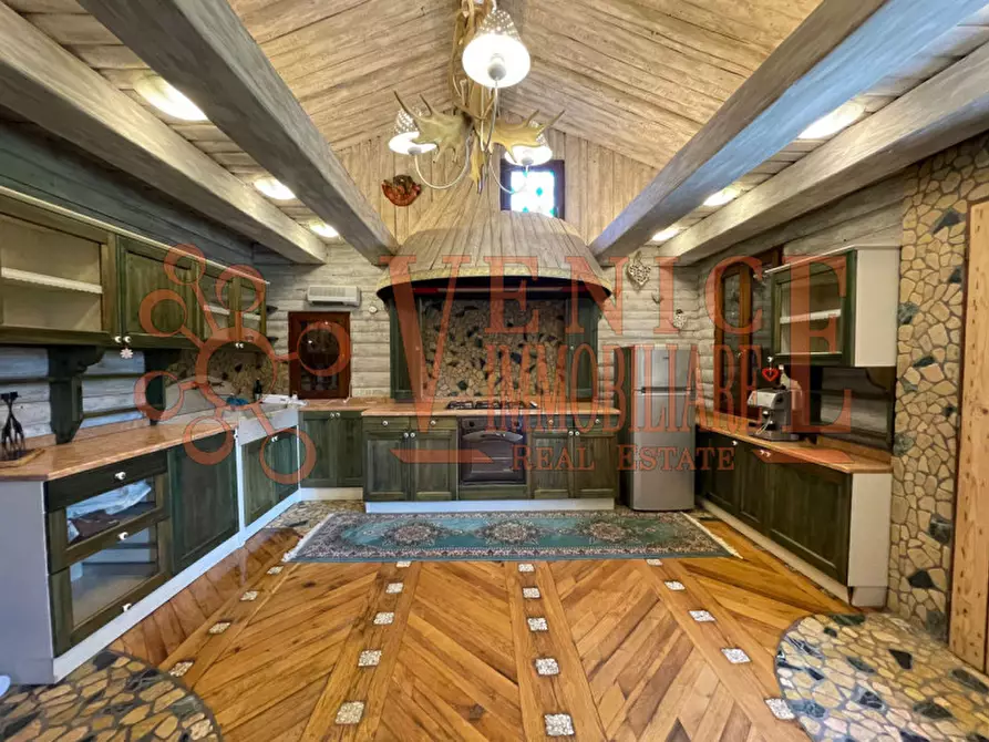 Immagine 10 di Casa indipendente in vendita  a Venezia