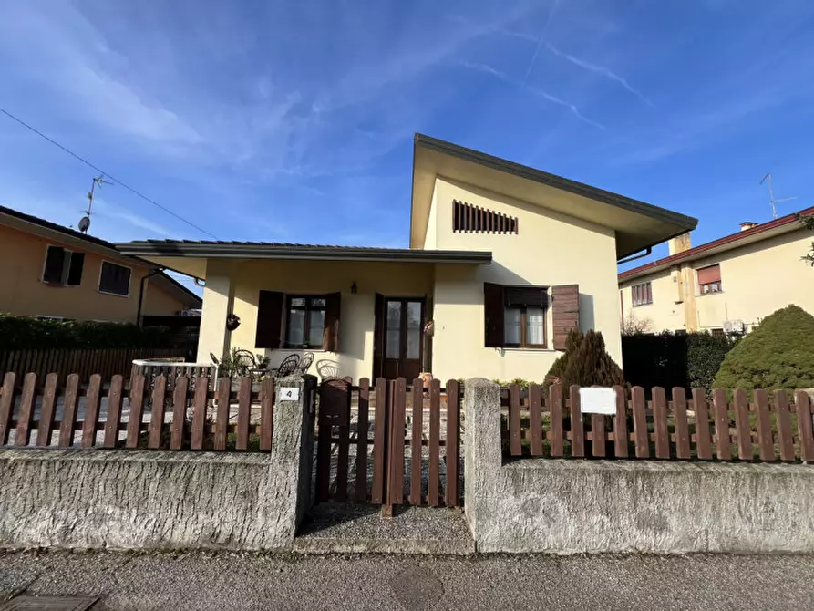 Immagine 1 di Casa indipendente in vendita  in VIA BRUNO BONATTO 8 a Montagnana