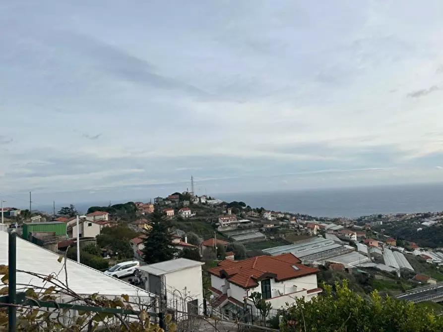 Immagine 1 di Casa indipendente in vendita  in Strada Gozo Superiore a San Remo