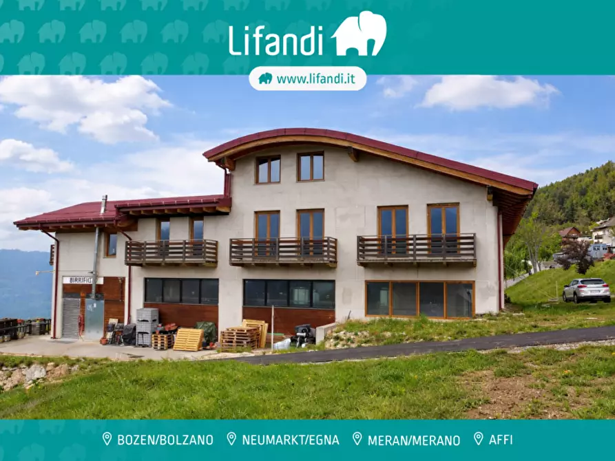 Immagine 1 di Capannone industriale in vendita  in via aprile a Folgaria