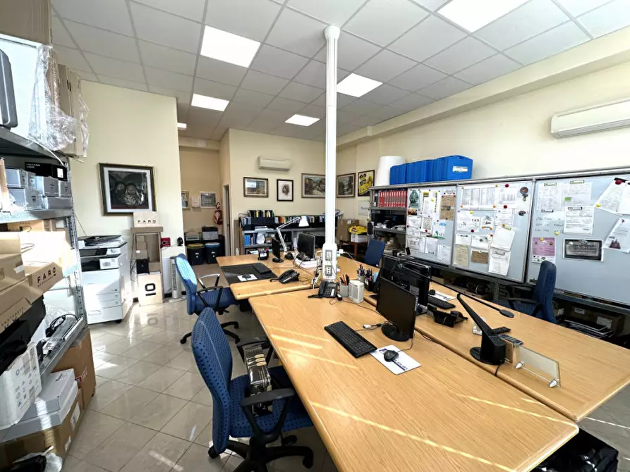 Immagine 24 di Negozio in vendita  in via San Carlo 15 a Castel Guelfo Di Bologna