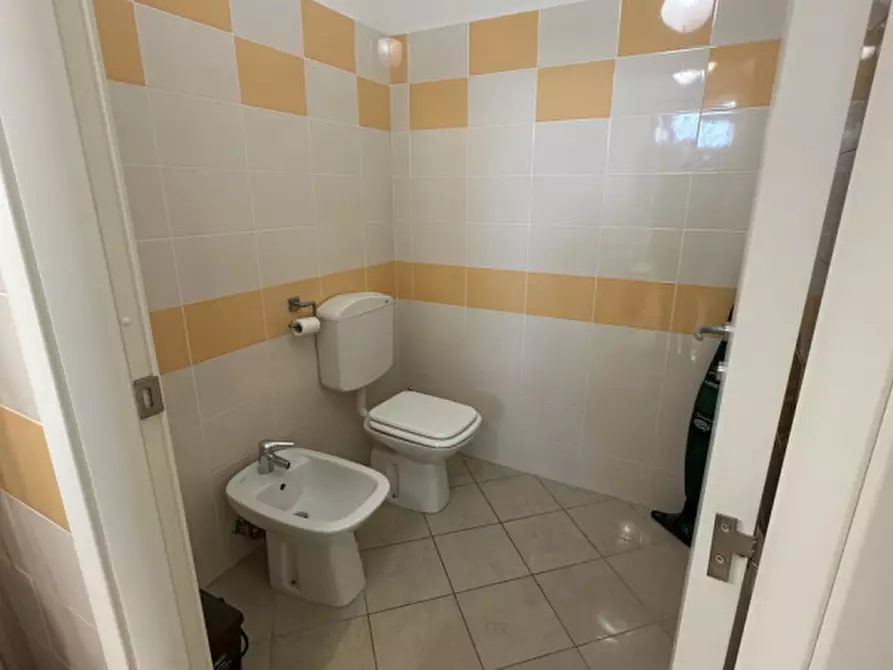 Immagine 30 di Negozio in vendita  in via San Carlo 15 a Castel Guelfo Di Bologna