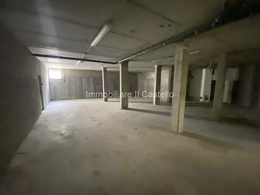 Immagine 4 di Garage in vendita  in Castiglione del Lago a Castiglione Del Lago