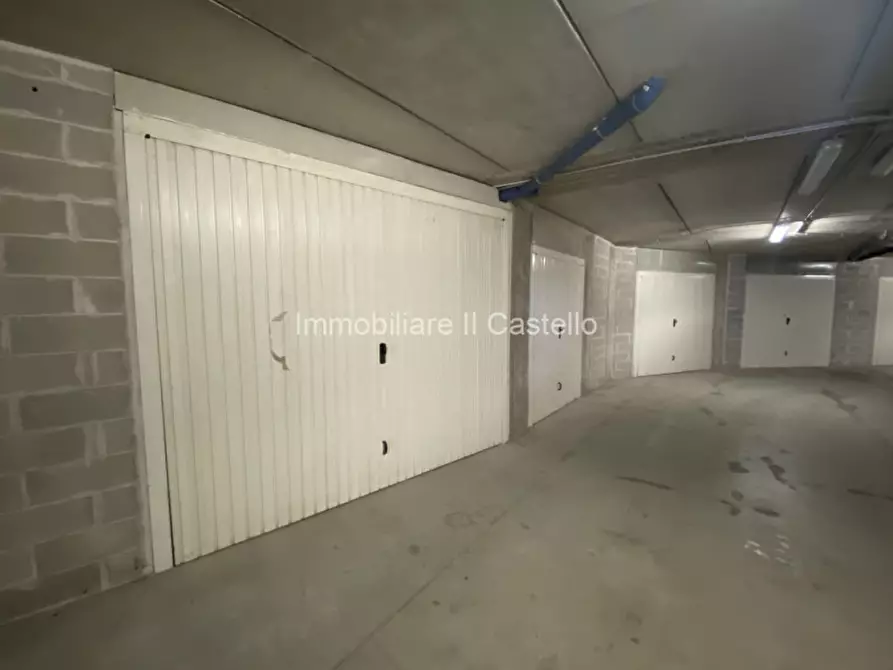 Immagine 9 di Garage in vendita  in Castiglione del Lago a Castiglione Del Lago