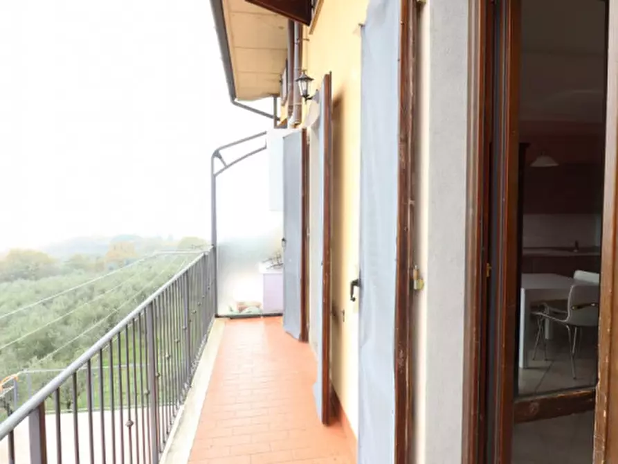 Immagine 10 di Appartamento in vendita  in via zara a Bucine