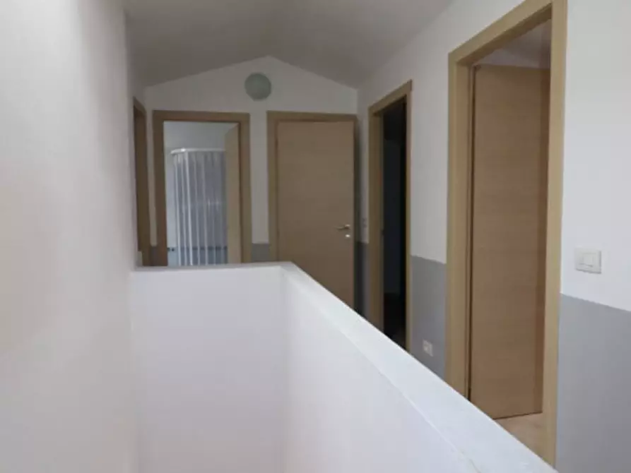 Immagine 18 di Appartamento in vendita  in via zara a Bucine