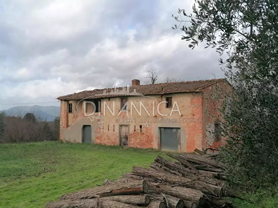 Immagine 4 di Rustico / casale in vendita  a Santa Maria A Monte