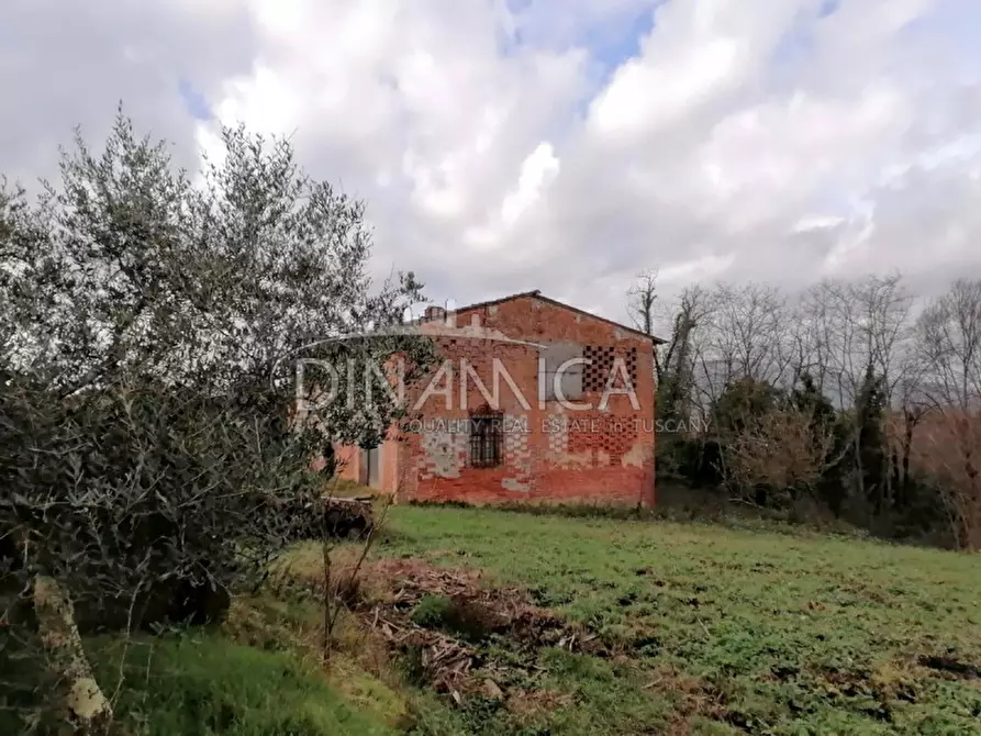 Immagine 5 di Rustico / casale in vendita  a Santa Maria A Monte