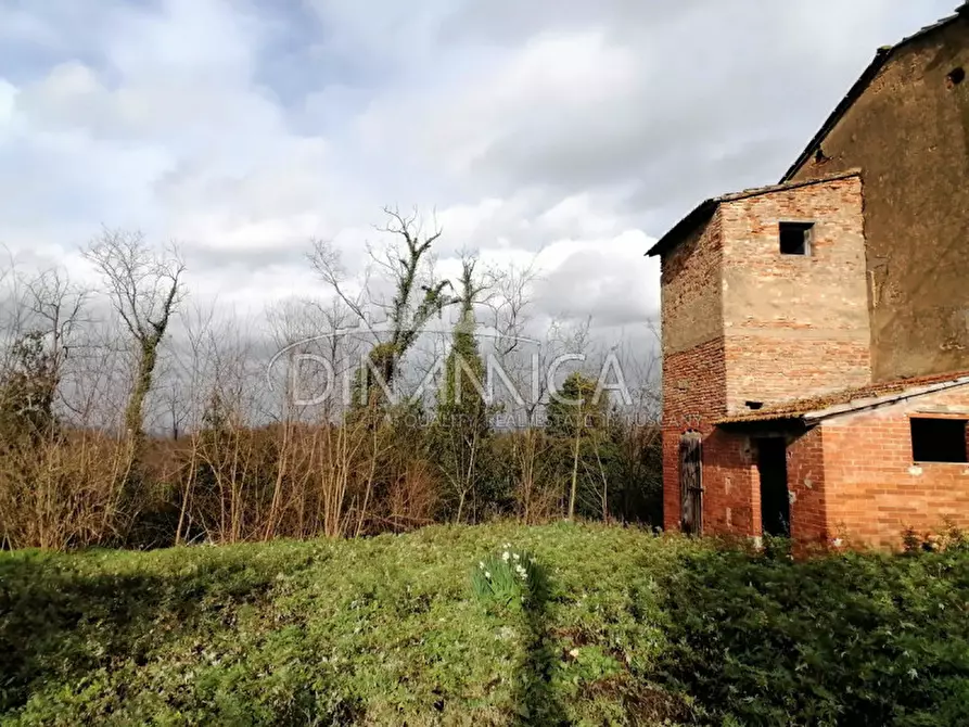 Immagine 9 di Rustico / casale in vendita  a Santa Maria A Monte