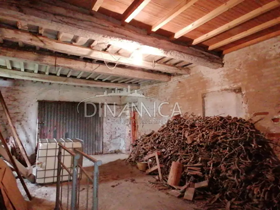 Immagine 23 di Rustico / casale in vendita  a Santa Maria A Monte