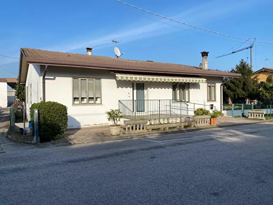 Immagine 11 di Casa indipendente in vendita  in viale stazione a Arzergrande