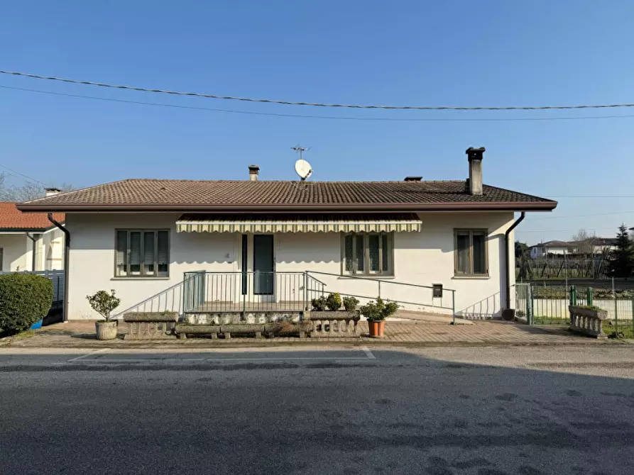 Immagine 1 di Casa indipendente in vendita  in viale stazione a Arzergrande